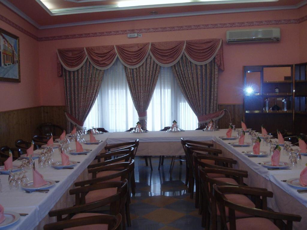 Hotel Los Hermanos Ocaña Dış mekan fotoğraf