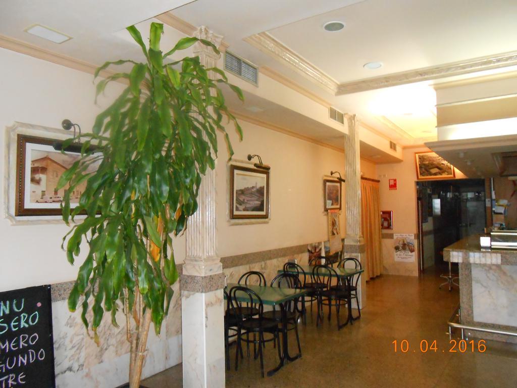 Hotel Los Hermanos Ocaña Dış mekan fotoğraf