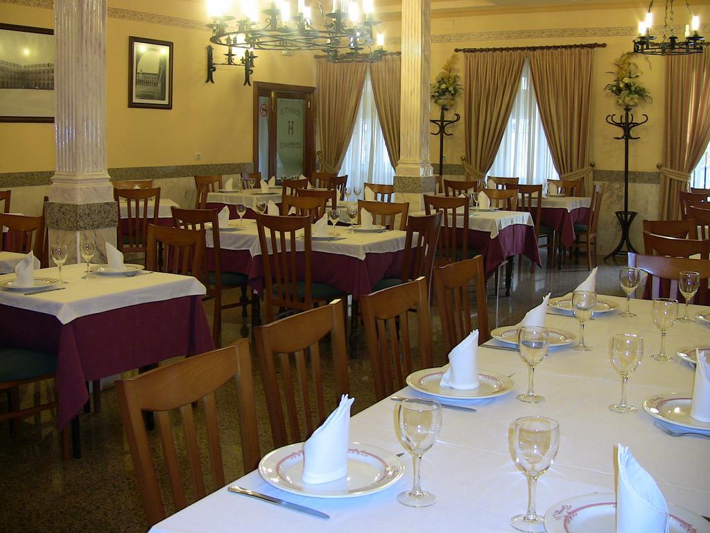 Hotel Los Hermanos Ocaña Dış mekan fotoğraf
