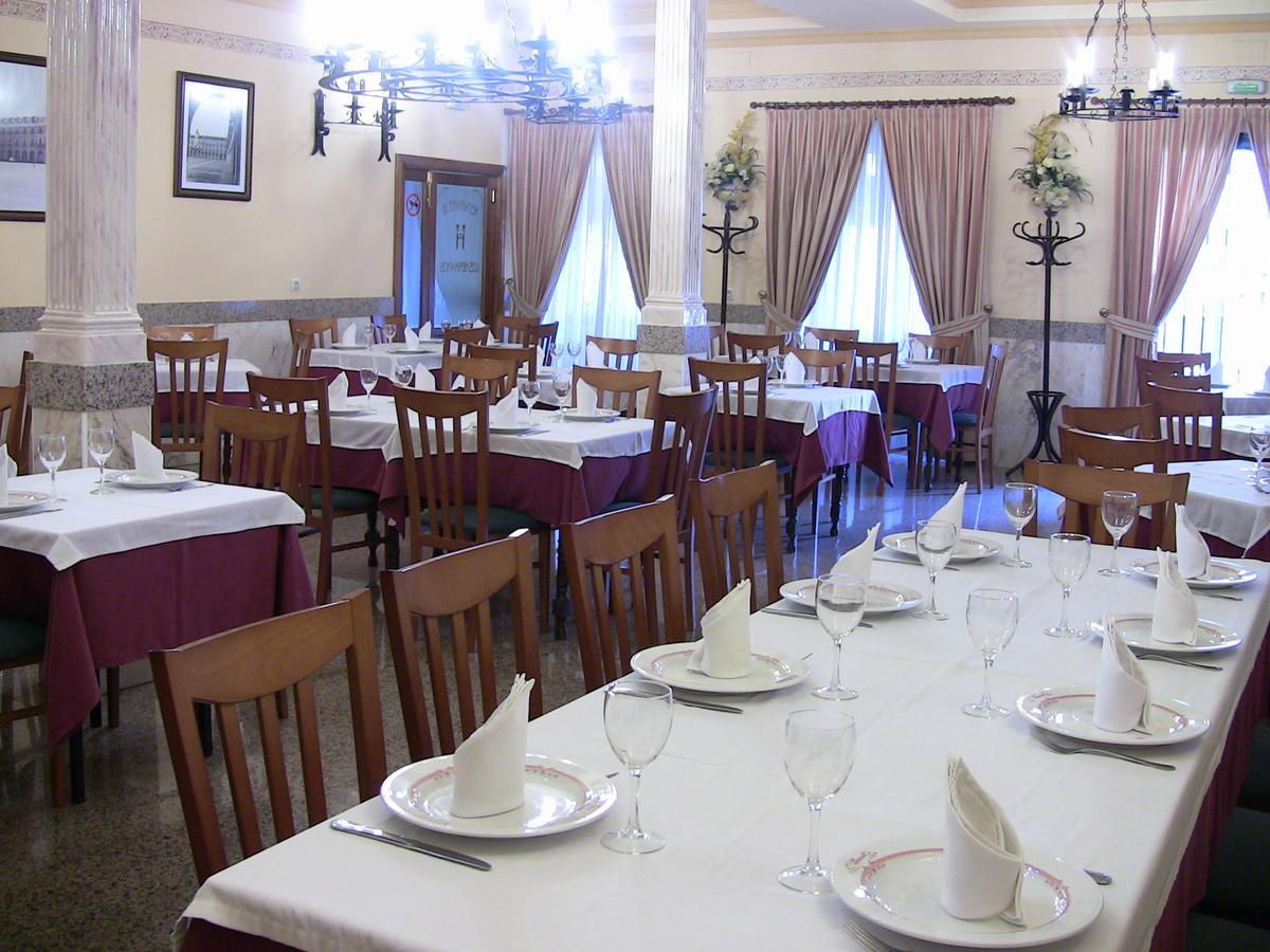 Hotel Los Hermanos Ocaña Dış mekan fotoğraf